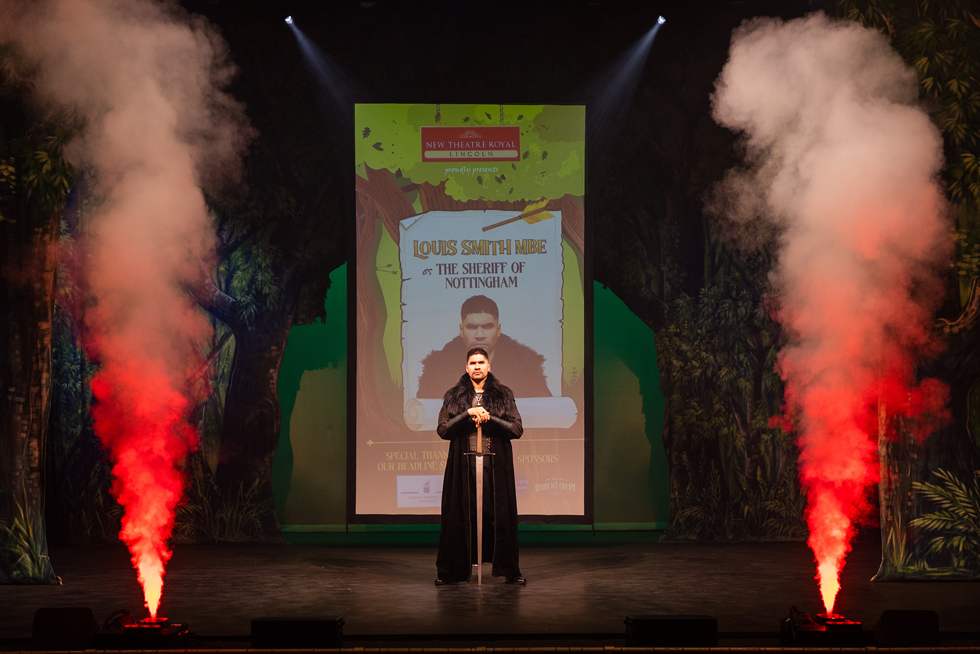 Spotlight on Robin Hood: Cast, Civic Party and Sponsors Gather for Festive Launch